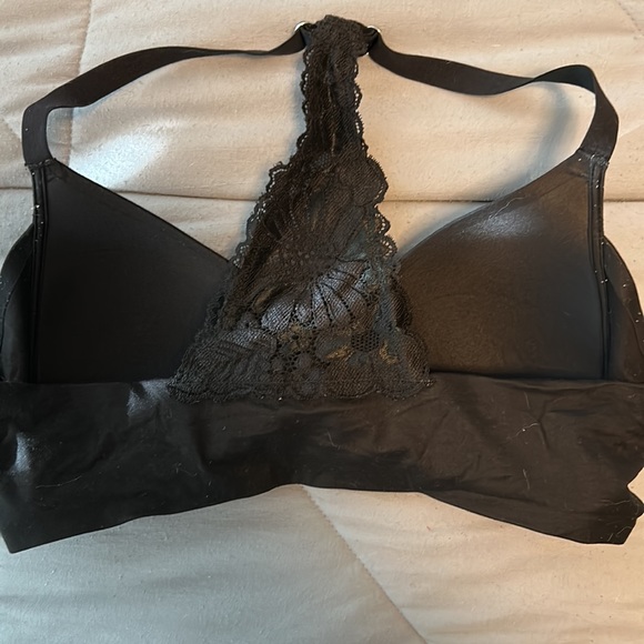 ✨2 for $10✨ Black Aerie Wireless Bra - Picture 2 of 2